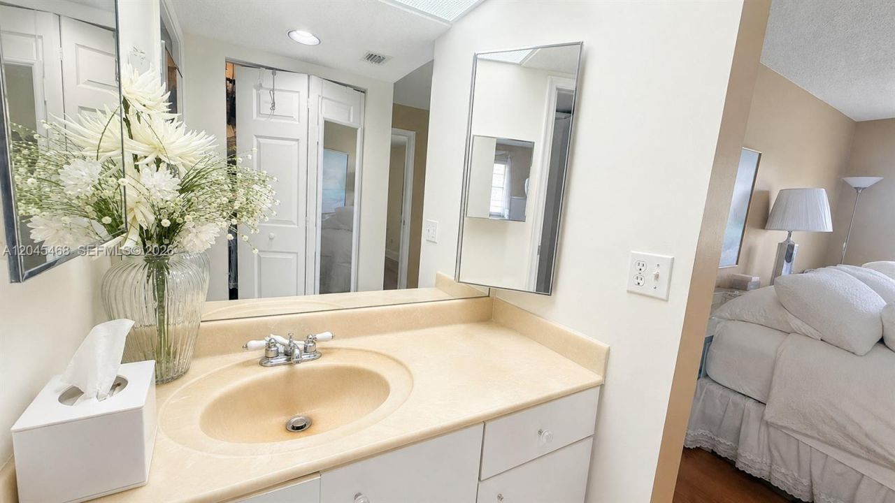 Please Call For Address, Unit 206D, Pembroke Pines, FL 33027 Photo