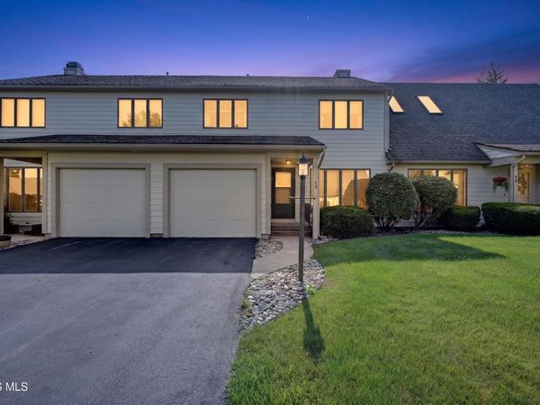 12 Gatewood Drive, Waterville, OH 43566