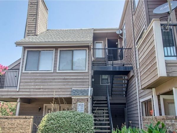 9835 Walnut Street, Unit 202, Dallas, TX 75243