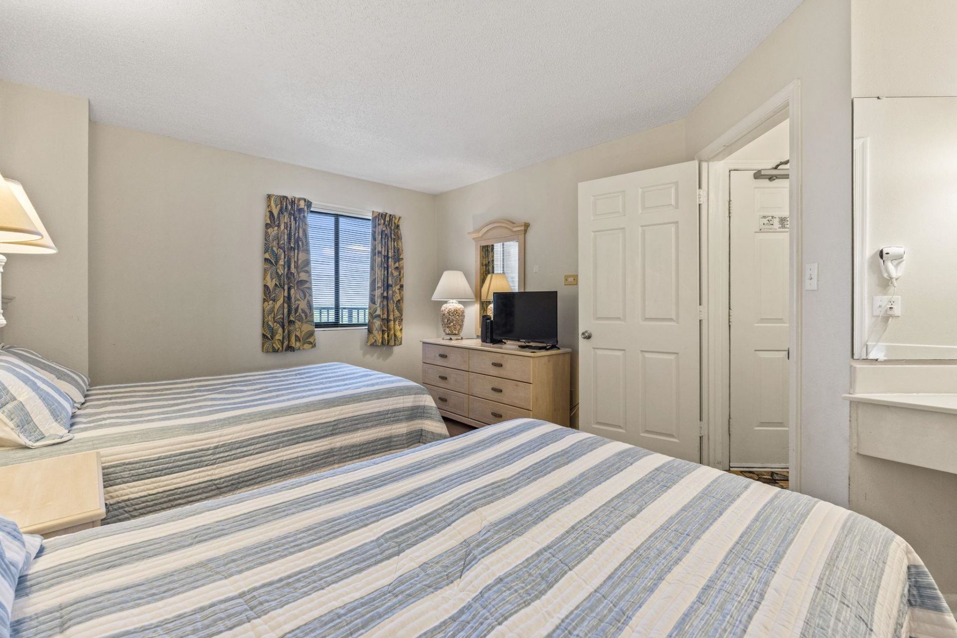 5523 North Ocean Blvd.  Photo 20
