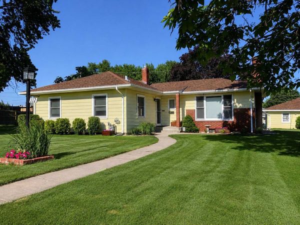 112 13th Avenue N, South Saint Paul, MN 55075