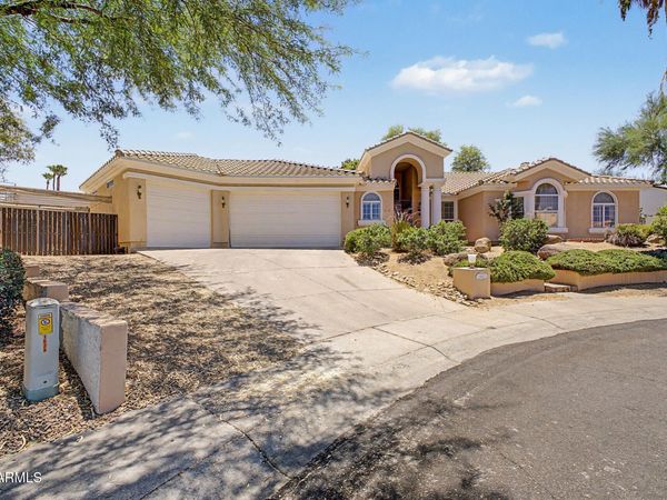 1621 E MONTE CRISTO Avenue, Phoenix, AZ 85022