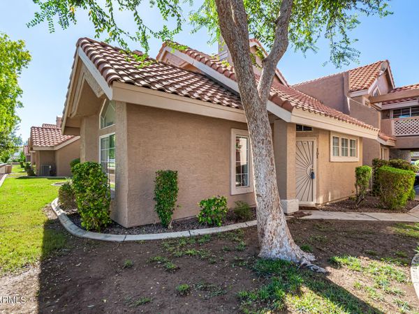 1633 E LAKESIDE Drive, Unit 161, Gilbert, AZ 85234