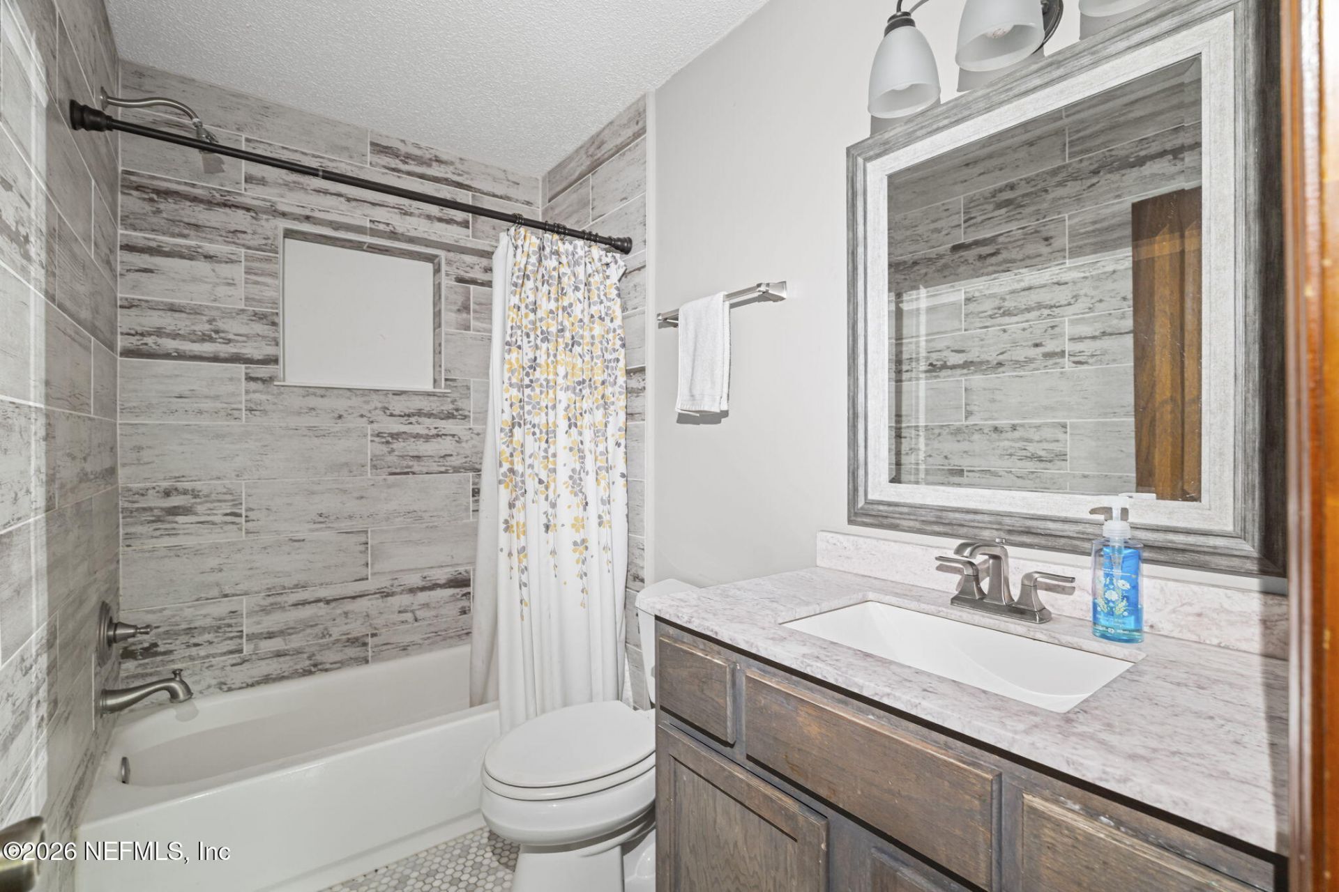 2411 Us Highway 301, Jacksonville, FL 32234 Photo