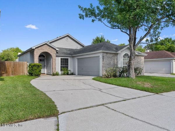 3823 UNION PACIFIC Drive W, Jacksonville, FL 32246
