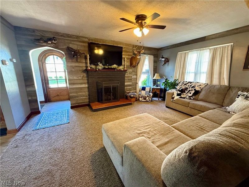105 E Union Avenue, West Lafayette, OH 43845 Photo 4