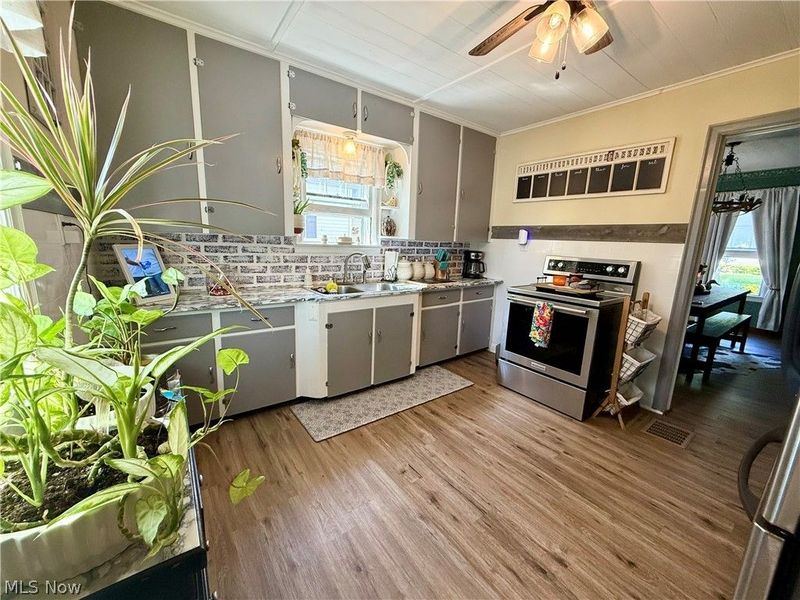 105 E Union Avenue, West Lafayette, OH 43845 Photo 9