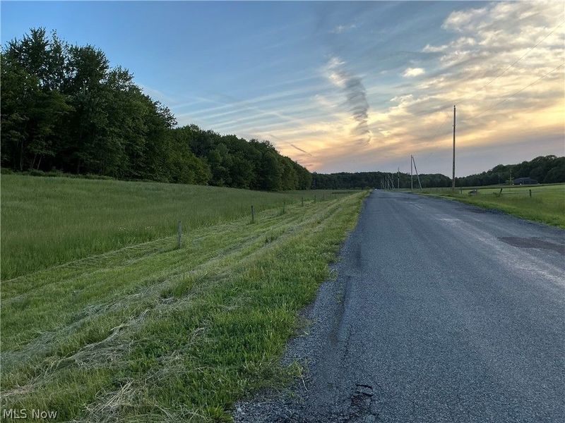 5326 Yackey Drive NW, Strasburg, OH 44680 Photo 10