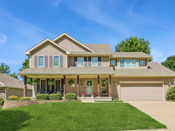 602 SE Michael Drive, Ankeny, IA 50021