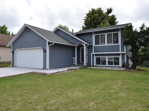 4743 Ridgewind Trail , Eagan, MN 55122