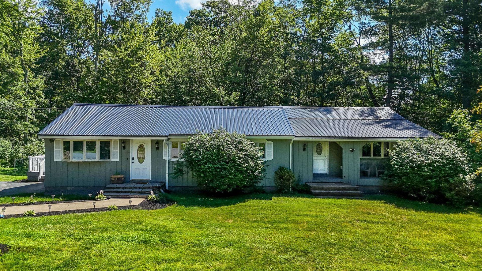 10 Appaloosa Avenue, Pelham, NH 03076 Main Photo