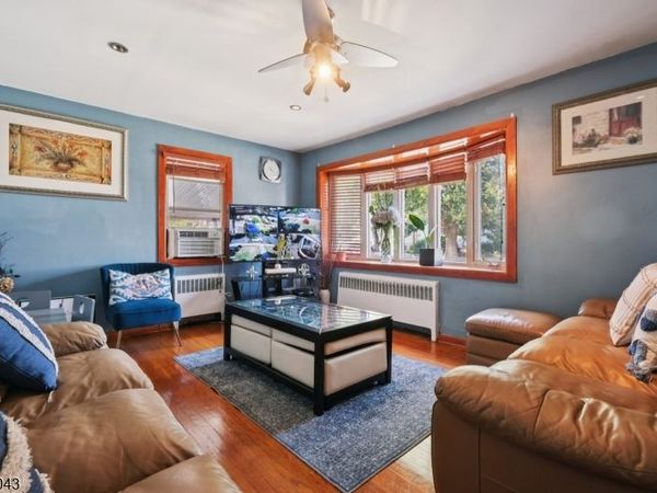 237 Sherwood Ave, Paterson, NJ 07502