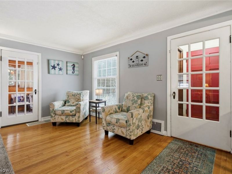 130 E 191st Street, Euclid, OH 44119 Photo 2