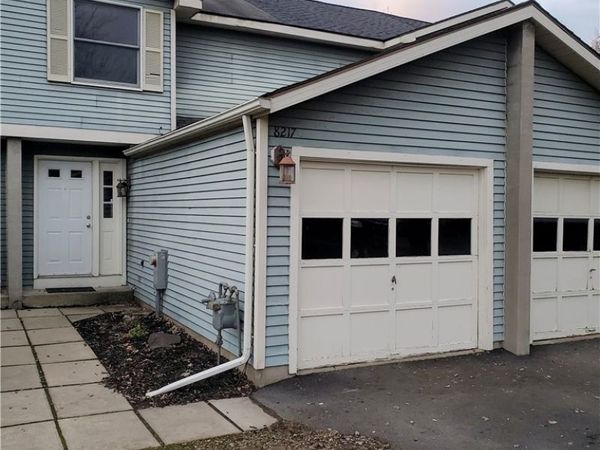 8217 Trevi Lane , Clay, NY 13041