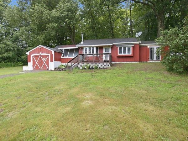 15 Dillion Drive, Parish, NY 13131