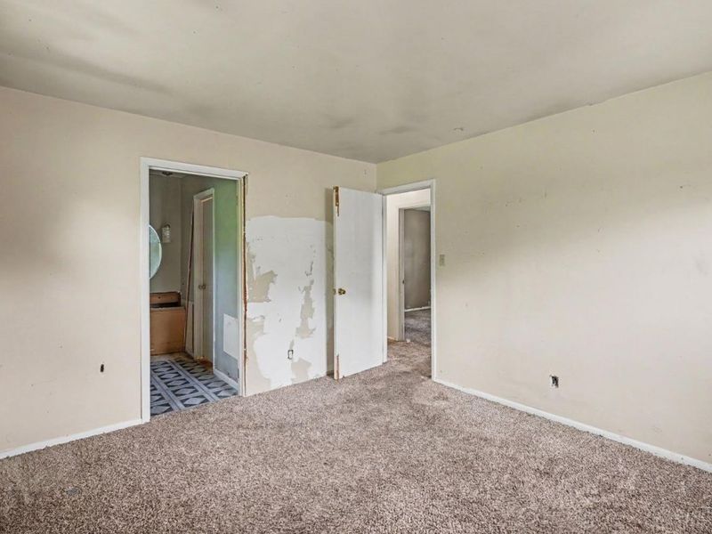 2476 Ambassador Drive, Colerain Township, OH 45231 Photo 4