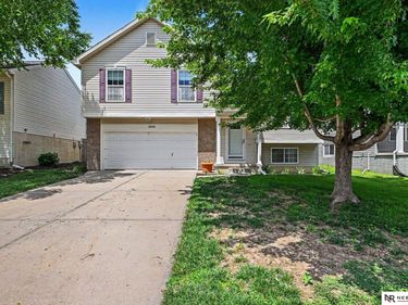 19502 U Street, Omaha, NE 68135