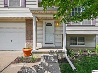19502 U Street, Omaha, NE 68135
