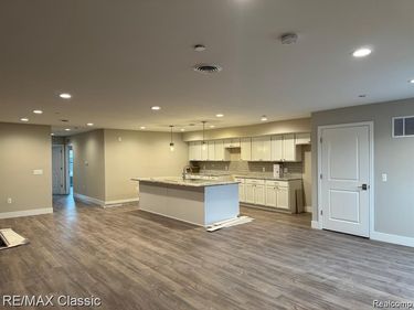 115 W Main Street, Brighton Twp, MI 48116