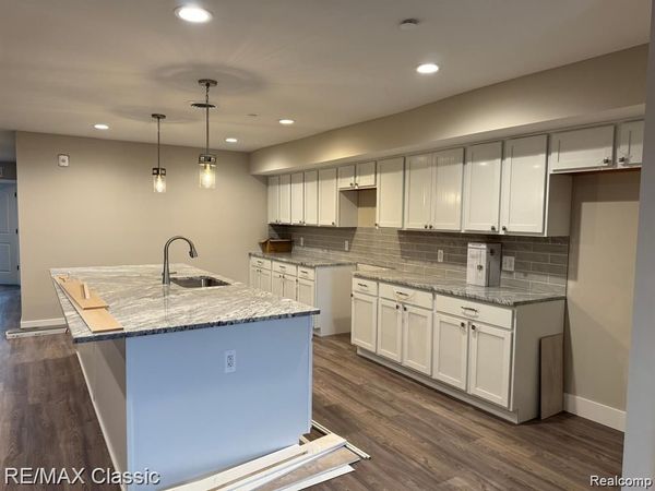 115 W Main Street, Brighton Twp, MI 48116