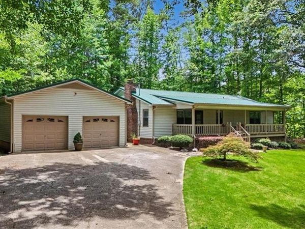 596 Morningside Dr , Hiram, GA 30141