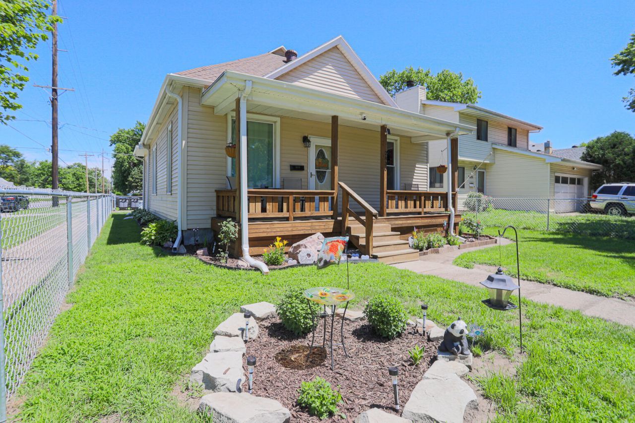 2830 Avenue D, Council Bluffs, IA 51501 Main Photo