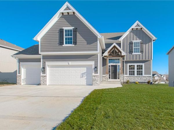 10149 N Brighton Avenue, Kansas City, MO 64156