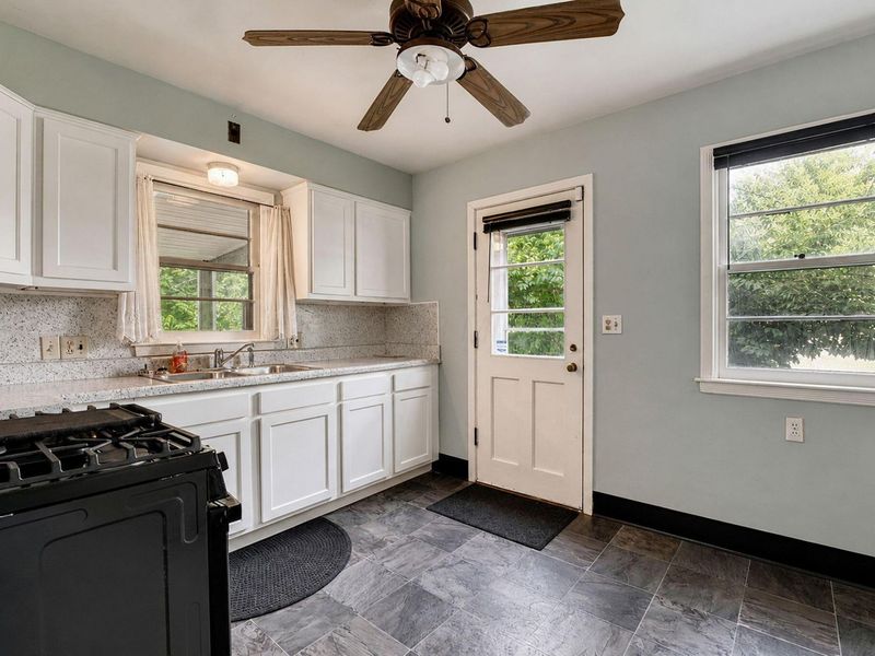 100 E Kanawha Avenue, Columbus, OH 43214 Photo 32