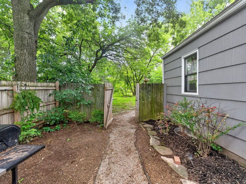 5698 Indianola Avenue, Worthington, OH 43085 Photo 30