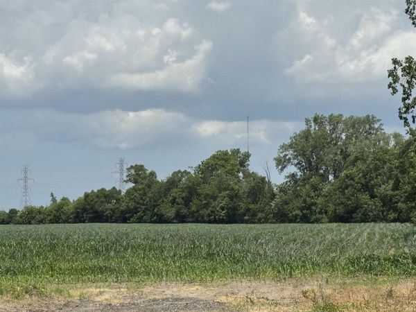 31890 Edison Road, New Carlisle, IN 46552