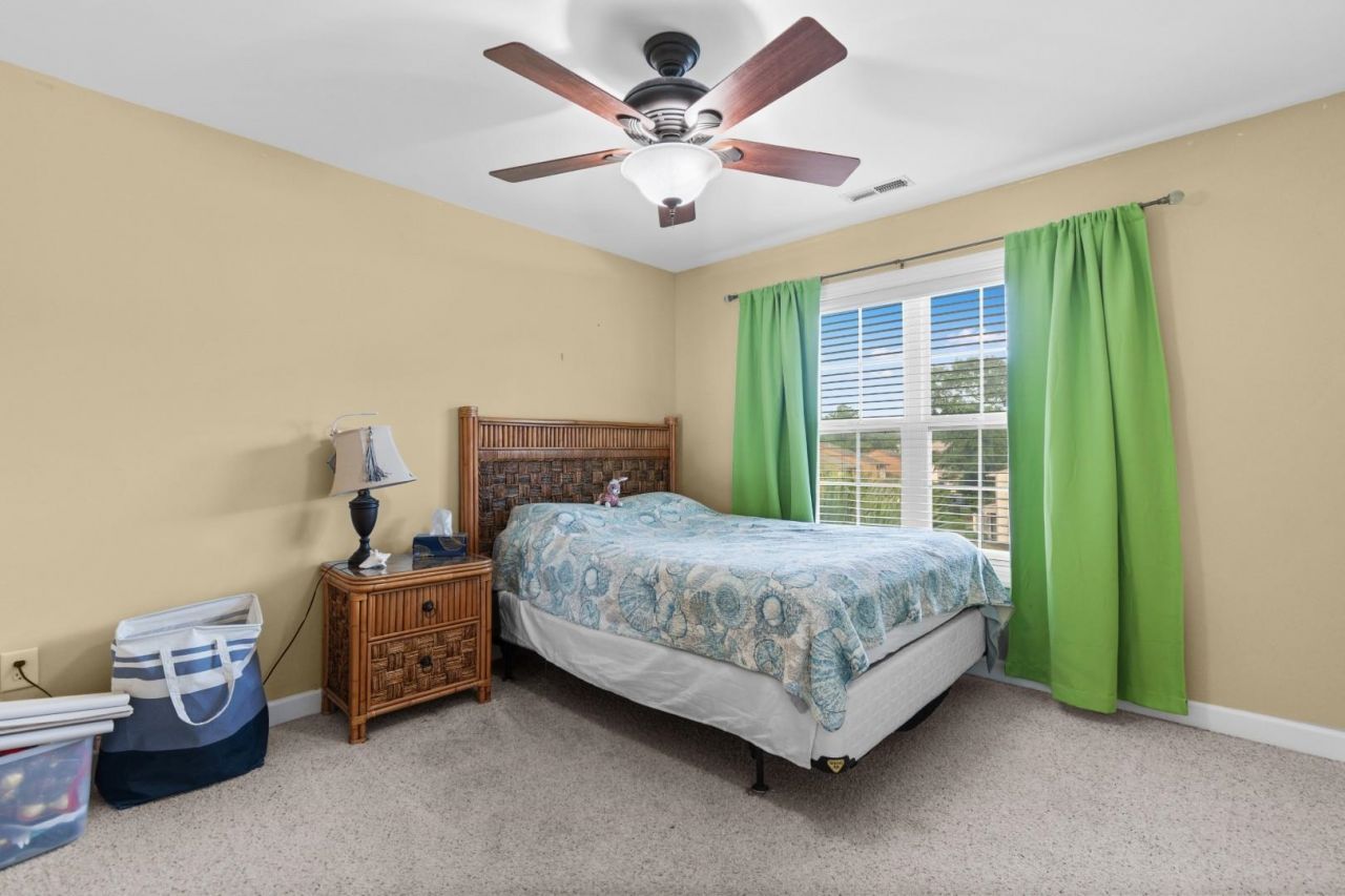 1416 S Poplar Dr. Photo 17