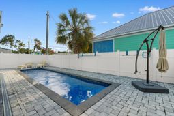 1416 S Poplar Dr. photo 4