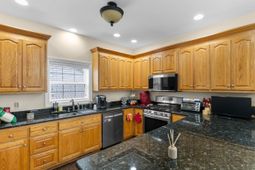 1416 S Poplar Dr. photo 4