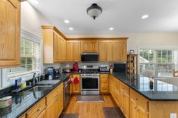 1416 S Poplar Dr. photo 4