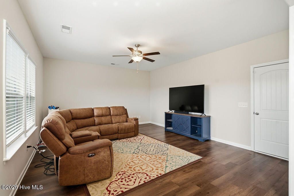322 Anmore Court Photo 17
