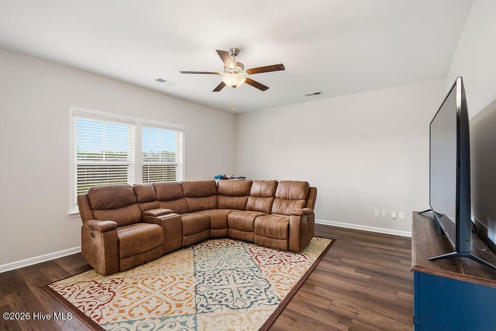 322 Anmore Court Photo 18