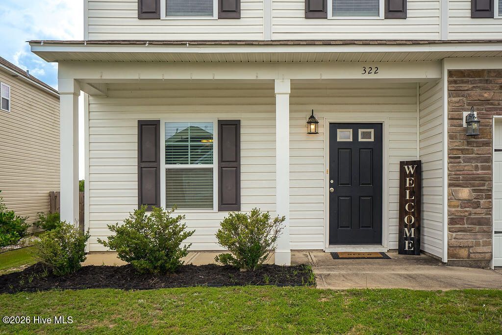 322 Anmore Court Photo 4
