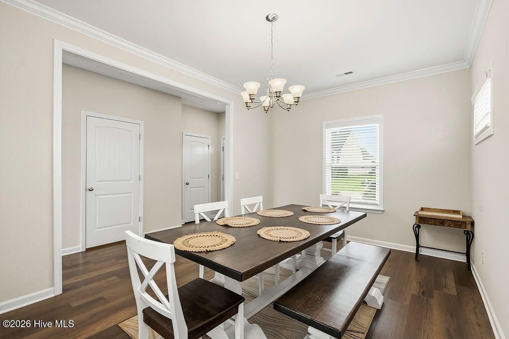 322 Anmore Court Photo 9