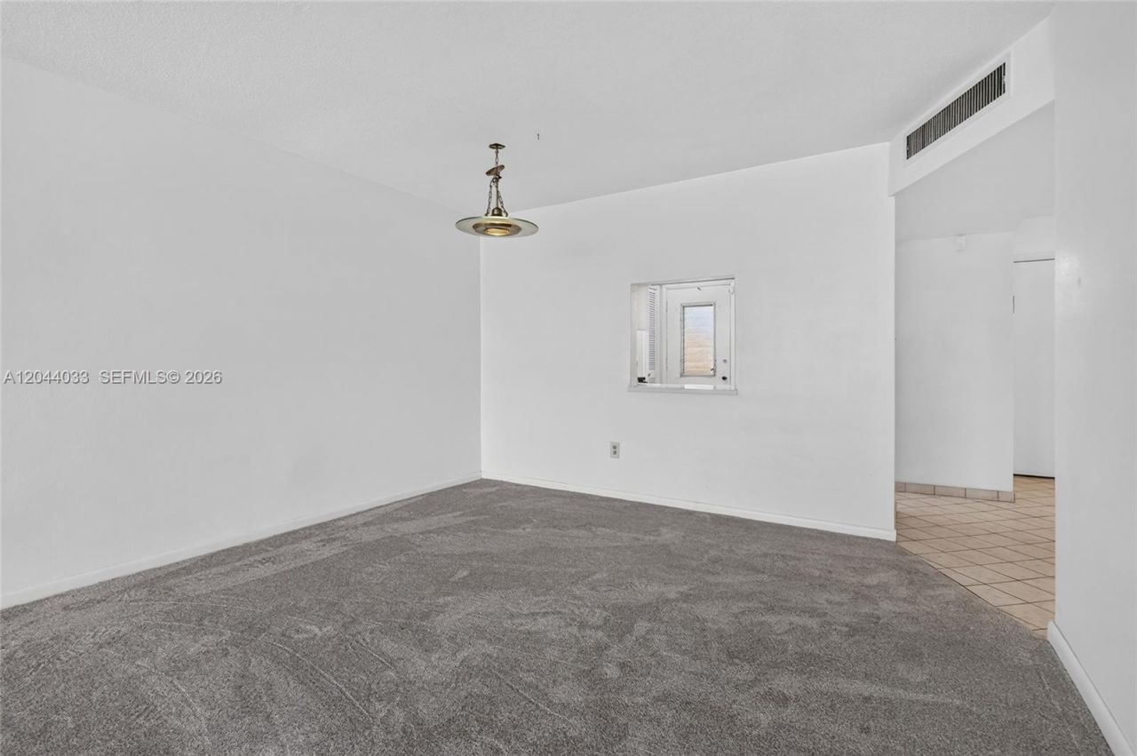 1501 NE 191st St , Unit C203, Miami, FL 33179 Photo
