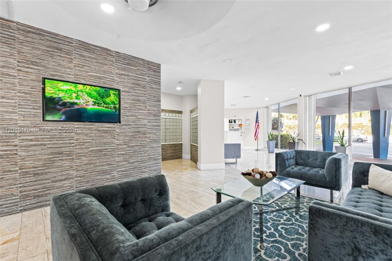 301 N Ocean Blvd , Unit 302, Pompano Beach, FL 33062 Photo