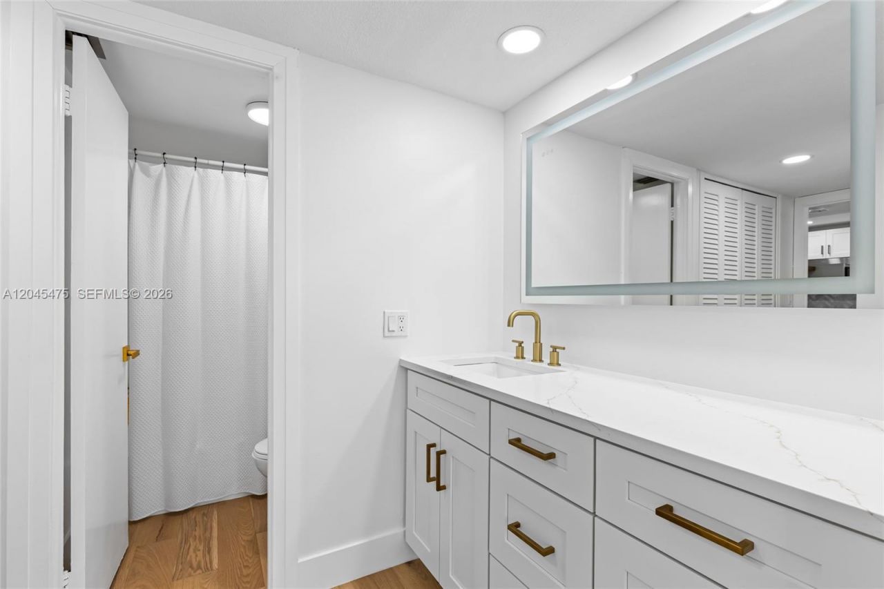 301 N Ocean Blvd , Unit 302, Pompano Beach, FL 33062 Photo
