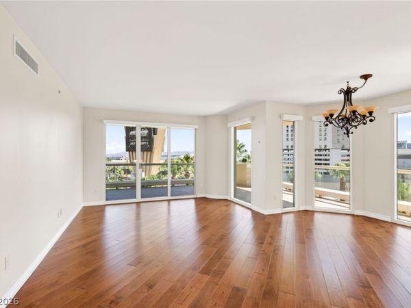 2857 Paradise Road , Unit 505, Las Vegas, NV 89109