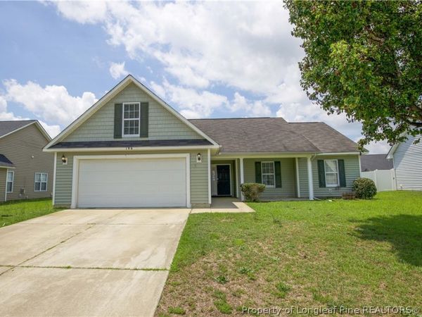 196 Lochwood Drive , Raeford, NC 28376