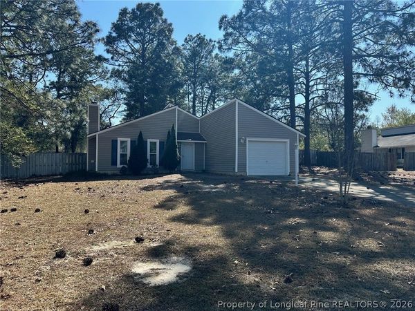 6915 Skyhawk Drive, Fayetteville, NC 28314