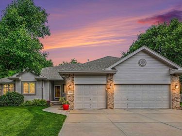 16605 Timberlane Drive, Omaha, NE 68136