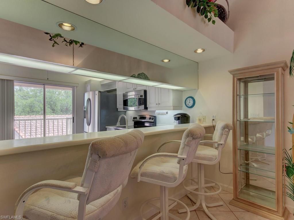 2462 Hidden Lake Dr , Unit 208, Naples, FL 34112 Photo