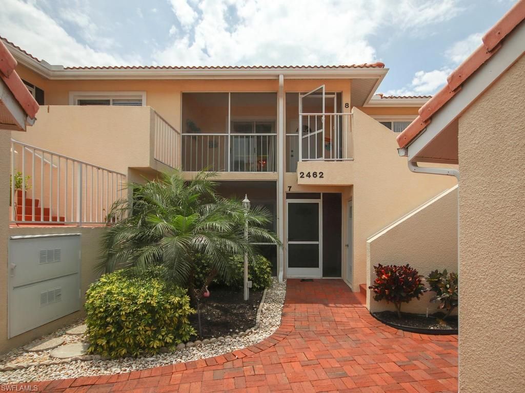 2462 Hidden Lake Dr , Unit 208, Naples, FL 34112 Photo
