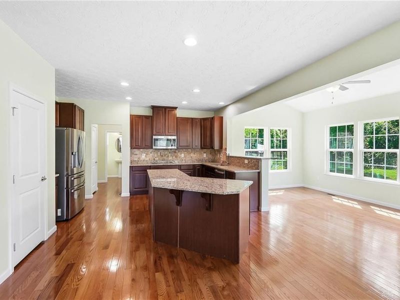2500 Saint Anne Way, Dayton, OH 45458 Photo 13