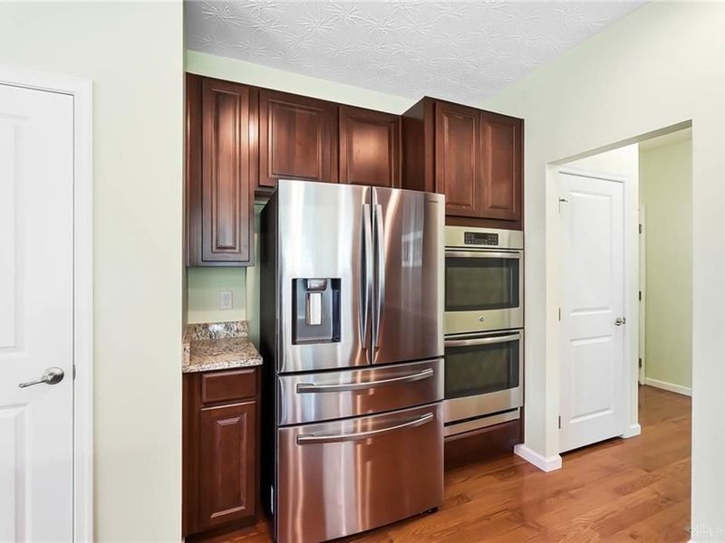 2500 Saint Anne Way, Dayton, OH 45458 Photo 16
