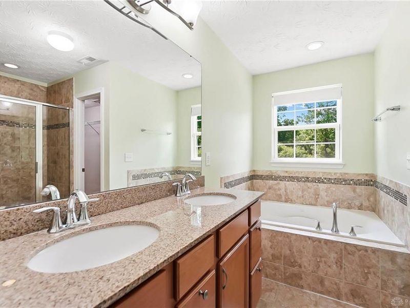 2500 Saint Anne Way, Dayton, OH 45458 Photo 31
